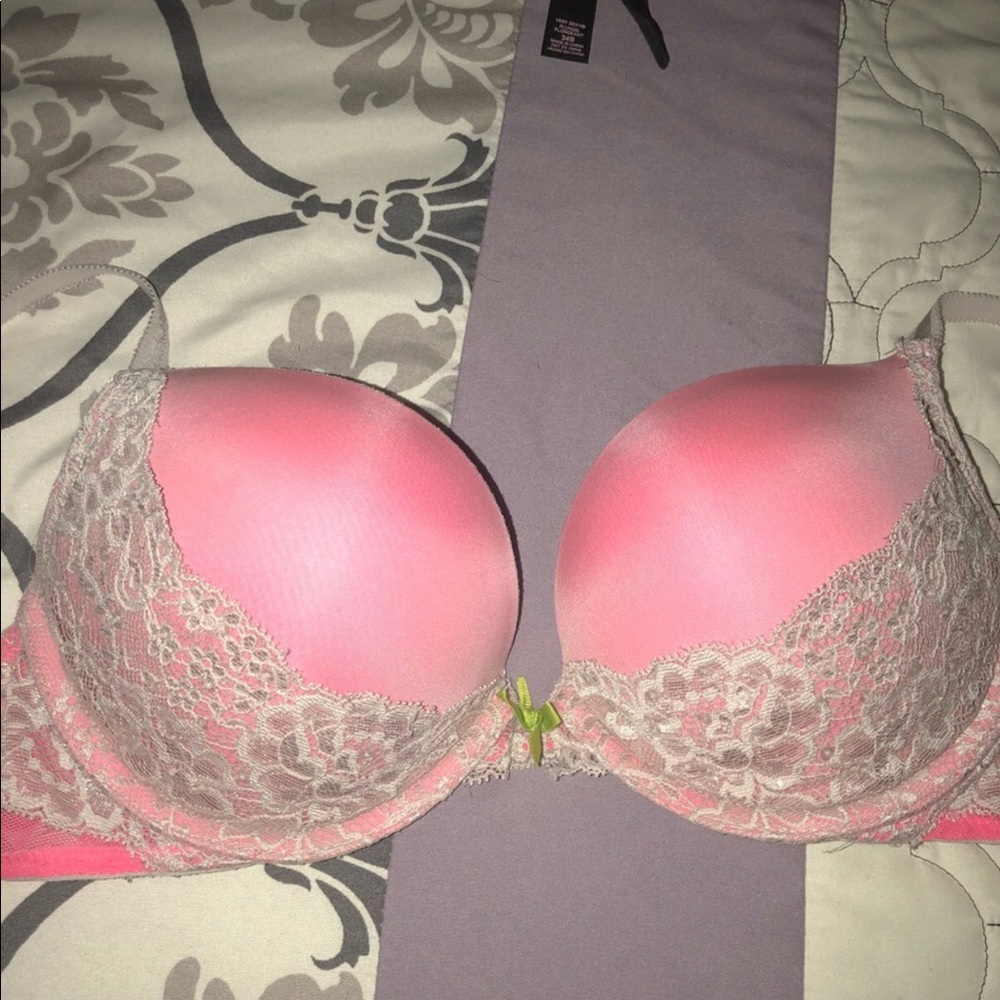 Victoria’s Secret Bra
